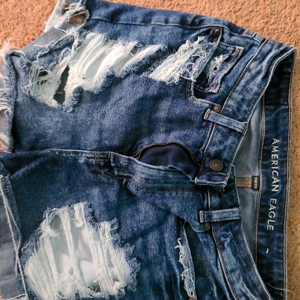American Eagle Mom shorts